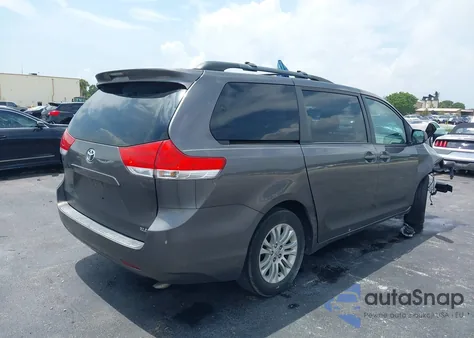 2012 Toyota Sienna Xle V6 8 Passenger from USA, damaged, VIN 5TDYK3DC5CS244182